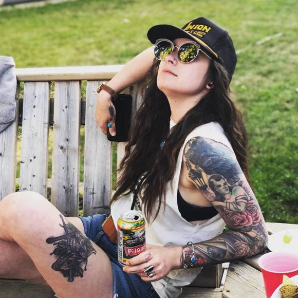 Meet your Posher, Kori - Picture 1 of 1